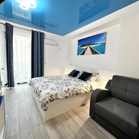 Almar Beach Apartmán *